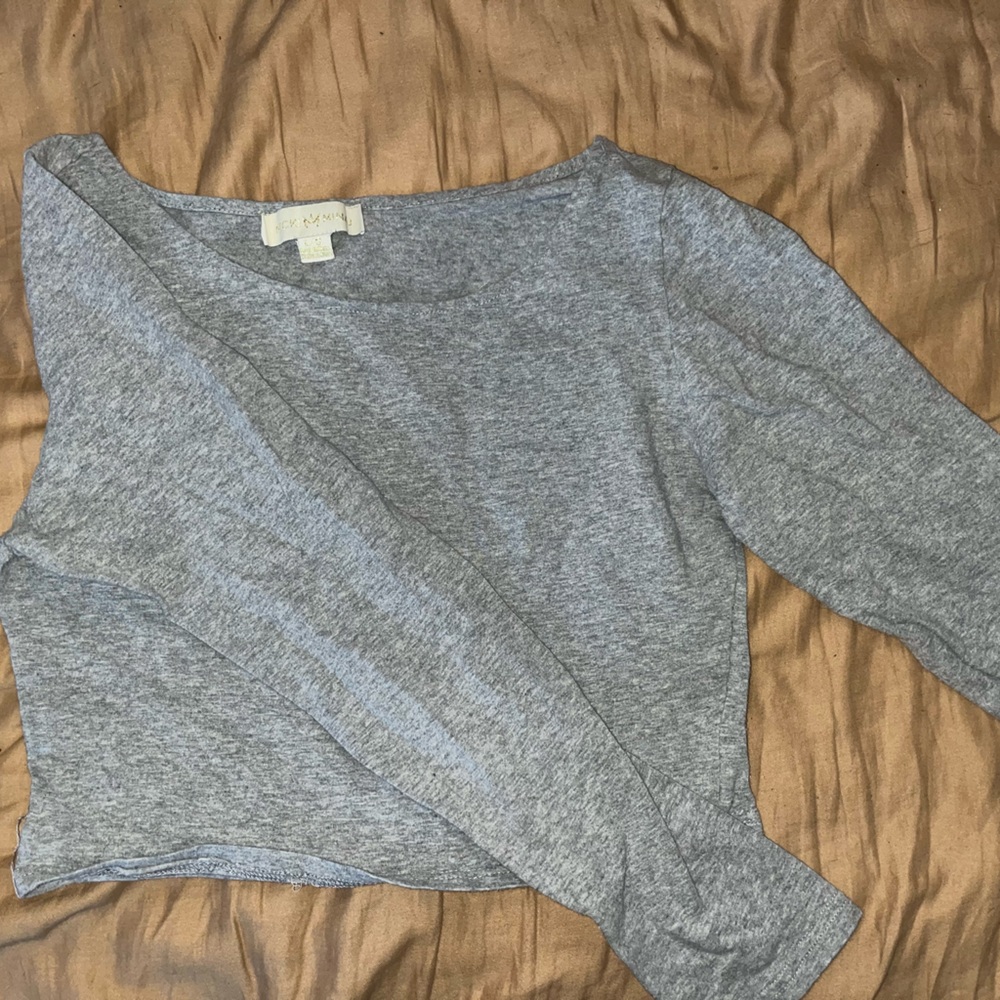 Nicki Minaj crop long sleeve